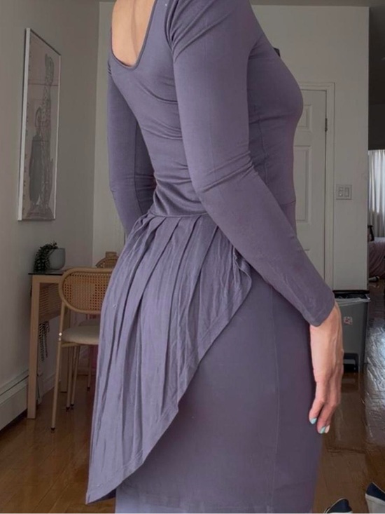 Reiss Dresses & Skirts - Long Sleeve Lavender Gray Purple Pleated Back Dress
